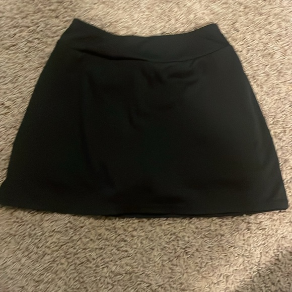 Skirt - Picture 2 of 3